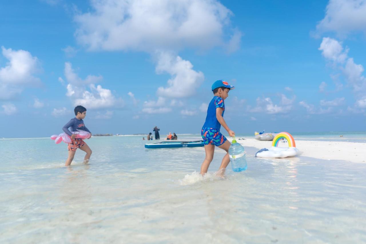 Brickwood Ganduvaru Private Villas Rasdhoo Exterior photo