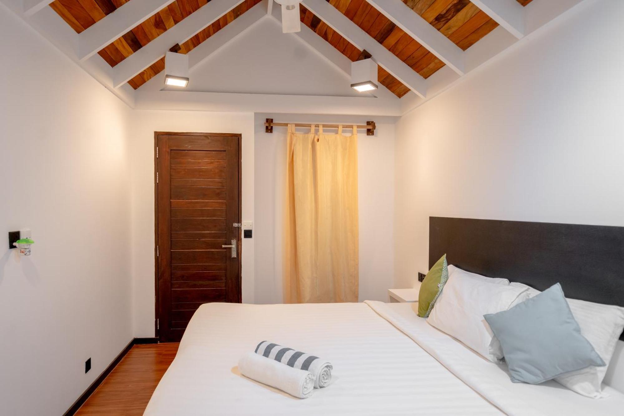 Brickwood Ganduvaru Private Villas Rasdhoo Exterior photo